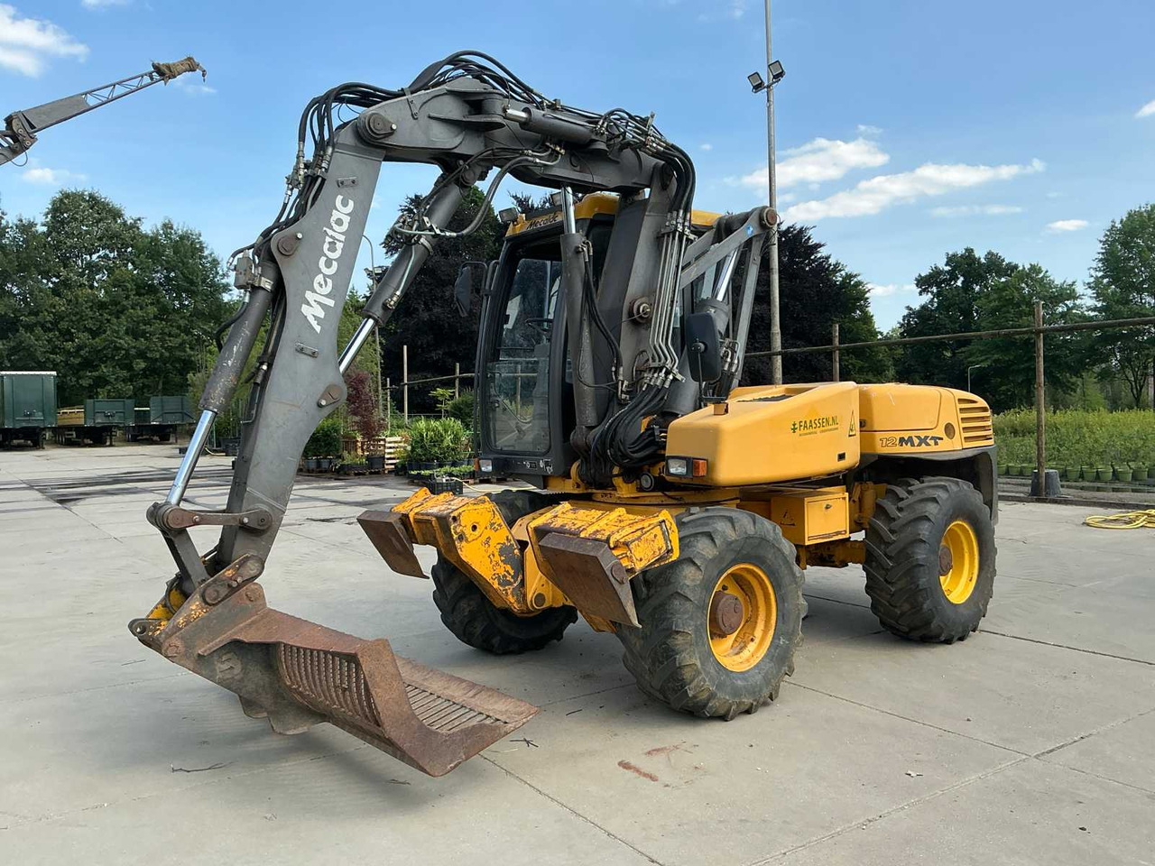 Mecalac 12MXT - جرافة حفار: صورة 1 Mecalac 12MXT - جرافة حفار: صورة 1