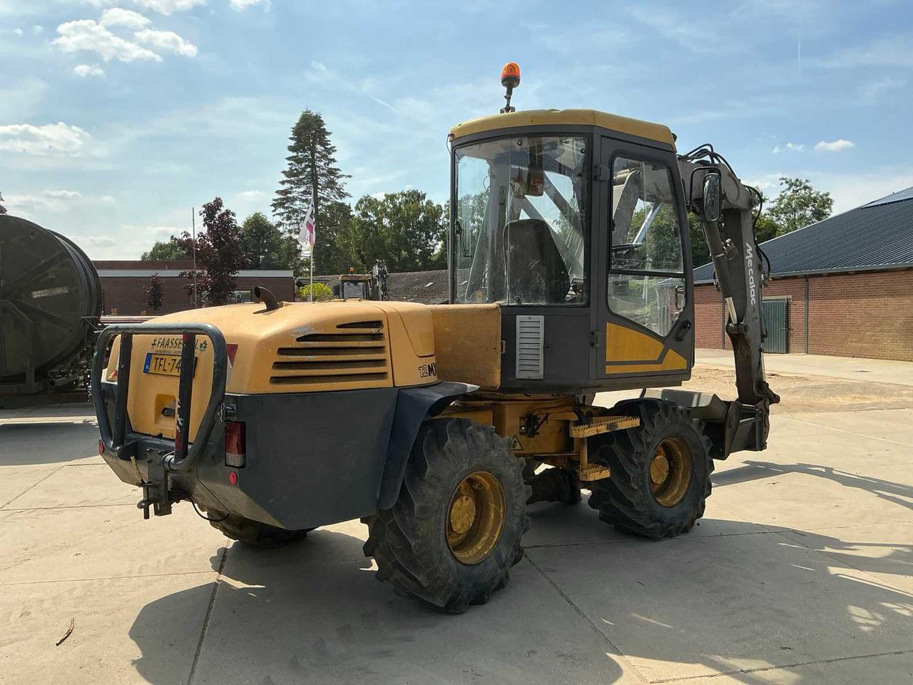 Mecalac 12MXT - جرافة حفار: صورة 5 Mecalac 12MXT - جرافة حفار: صورة 5
