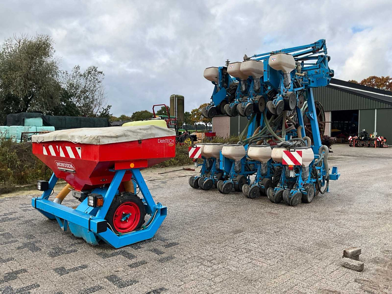 Monosem NG plus-10R - آلة نثر البذور الدقيقة: صورة 3 Monosem NG plus-10R - آلة نثر البذور الدقيقة: صورة 3