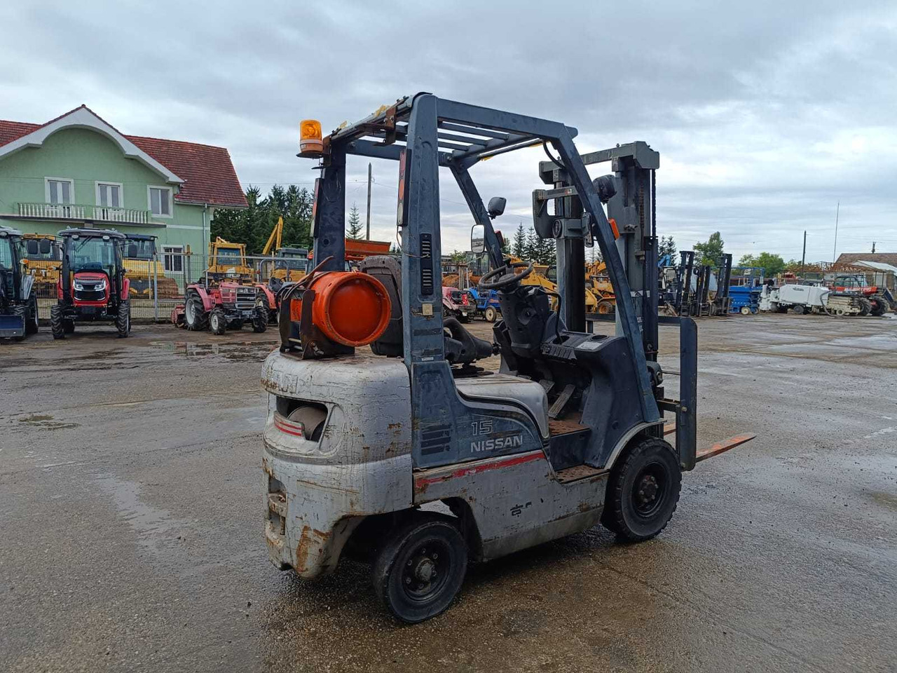NISSAN - FORKLIFT TRUCKS - رافعة شوكية: صورة 5 NISSAN - FORKLIFT TRUCKS - رافعة شوكية: صورة 5