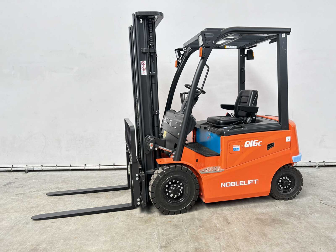 NOBLELIFT - 2024 - Q16-SERIES - 1.6T FORKLIFT ADJUSTABLE FORKS 4.8M - رافعة شوكية: صورة 4 NOBLELIFT - 2024 - Q16-SERIES - 1.6T FORKLIFT ADJUSTABLE FORKS 4.8M - رافعة شوكية: صورة 4
