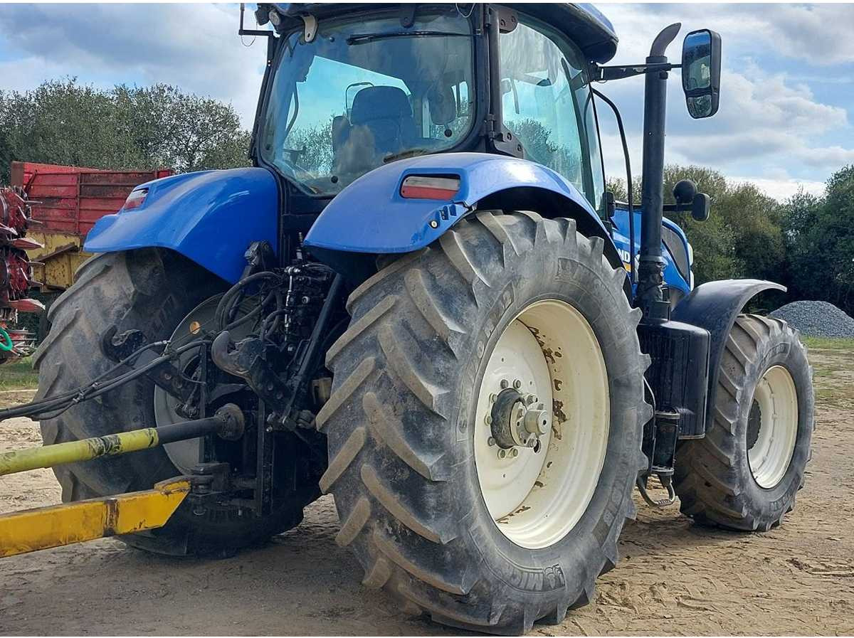New Holland T7.245 - جرار: صورة 2 New Holland T7.245 - جرار: صورة 2