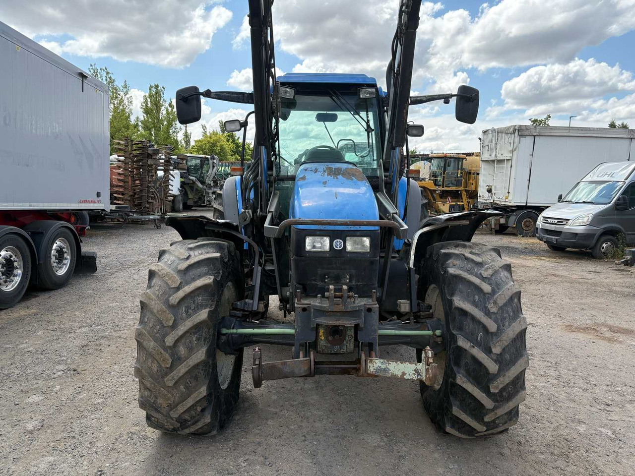 New Holland TM115 mit Frontlader - جرار: صورة 2 New Holland TM115 mit Frontlader - جرار: صورة 2