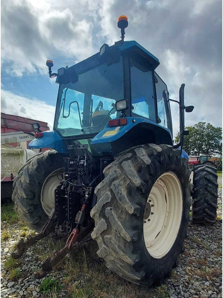 New Holland TM150 - جرار: صورة 3 New Holland TM150 - جرار: صورة 3