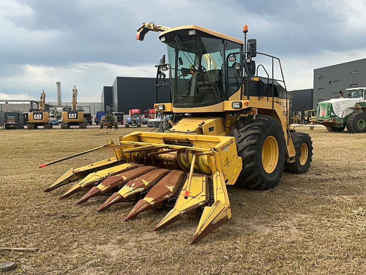 New holland FX450 - حصادة الأعلاف: صورة 1 New holland FX450 - حصادة الأعلاف: صورة 1