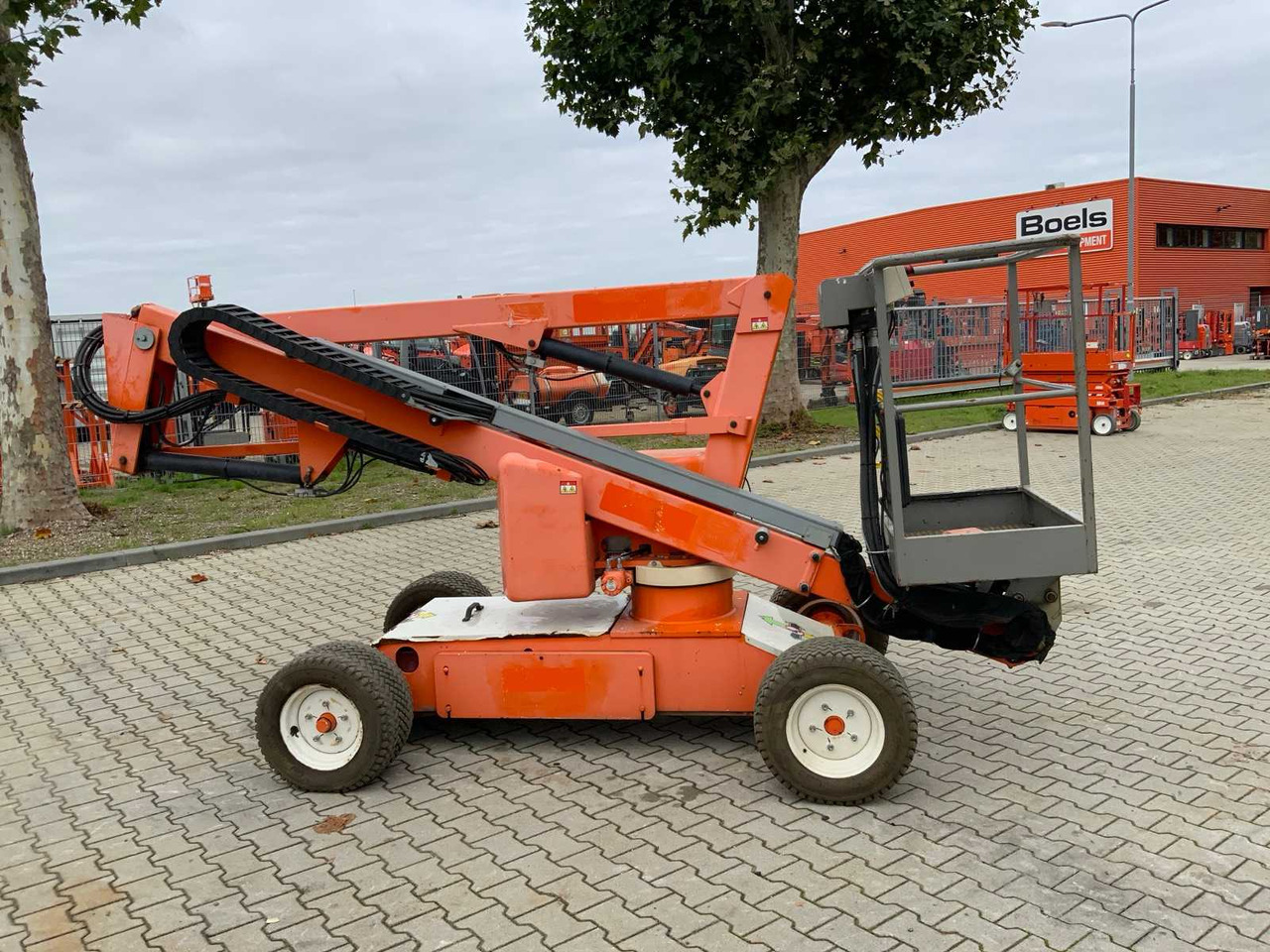 Niftylift Nifty HR12NE - معدات الوصول: صورة 5 Niftylift Nifty HR12NE - معدات الوصول: صورة 5