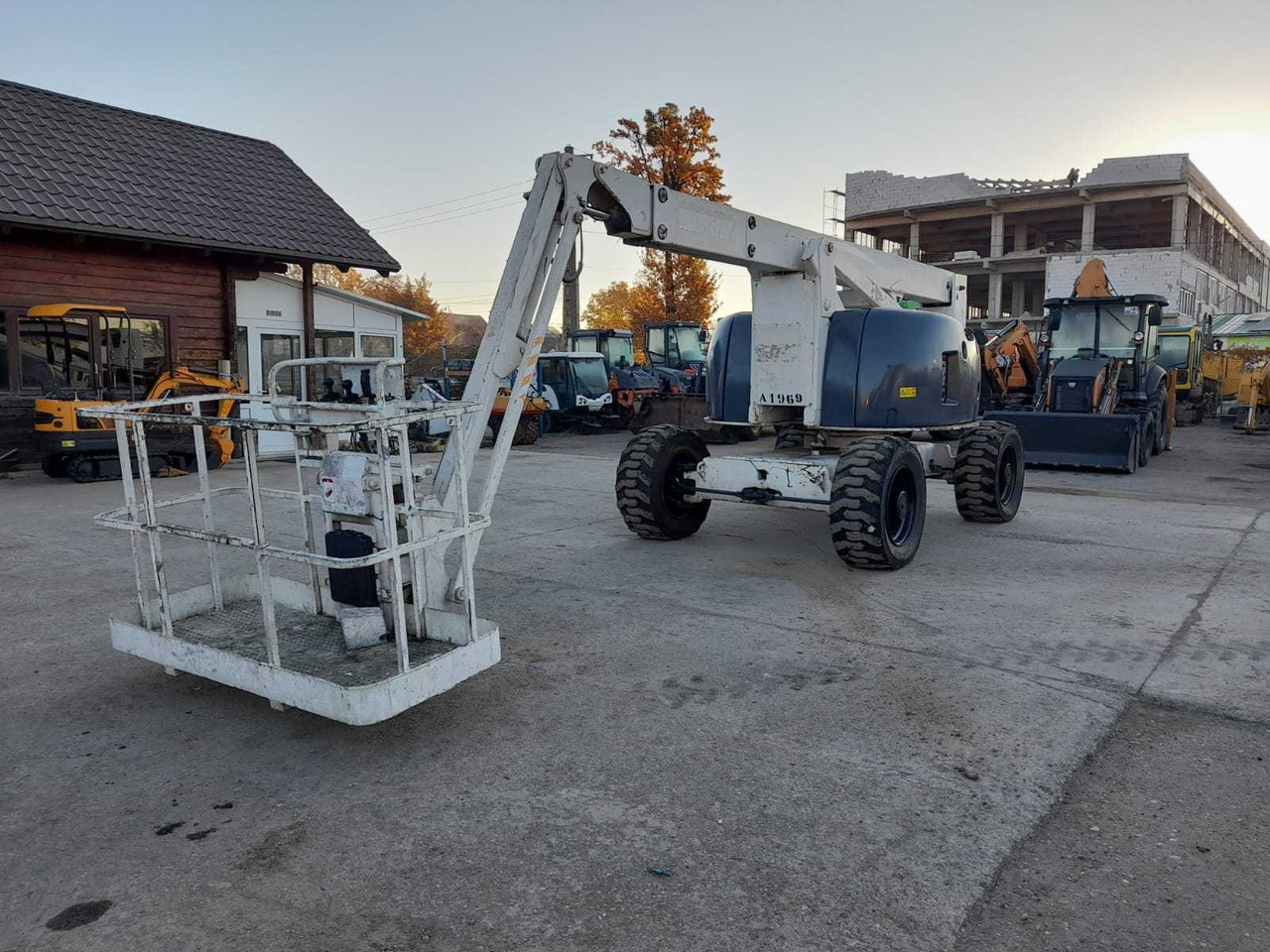 PINGUELY- HAULOTTE - HA20PX - AERIAL WORK PLATFORMS - 2004 - معدات الوصول: صورة 2 PINGUELY- HAULOTTE - HA20PX - AERIAL WORK PLATFORMS - 2004 - معدات الوصول: صورة 2