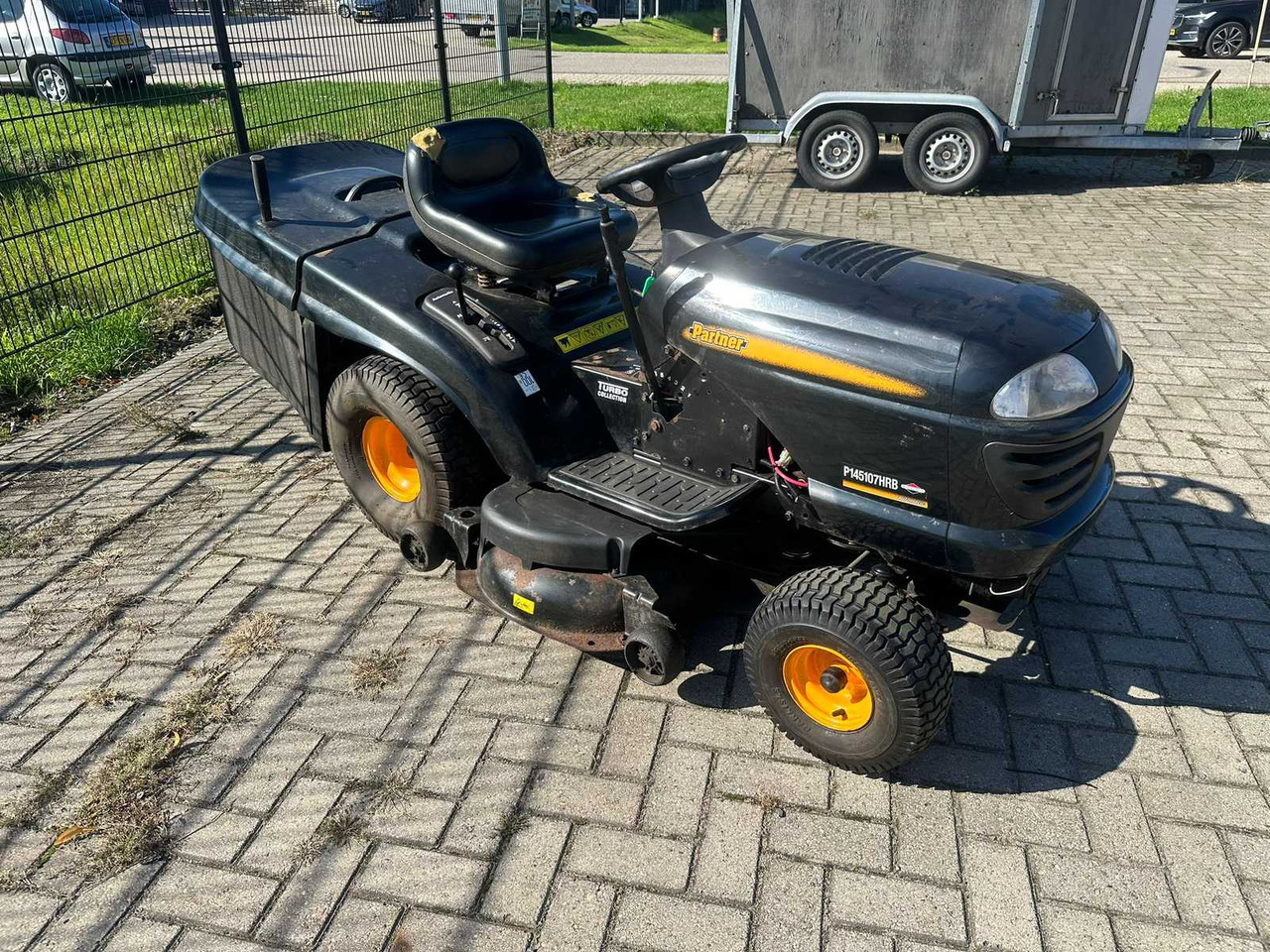 Partner turbo - جزازة أعشاب الحدائق: صورة 2 Partner turbo - جزازة أعشاب الحدائق: صورة 2