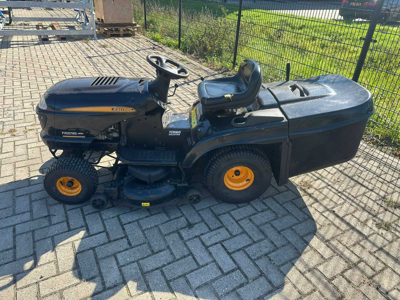 Partner turbo - جزازة أعشاب الحدائق: صورة 4 Partner turbo - جزازة أعشاب الحدائق: صورة 4