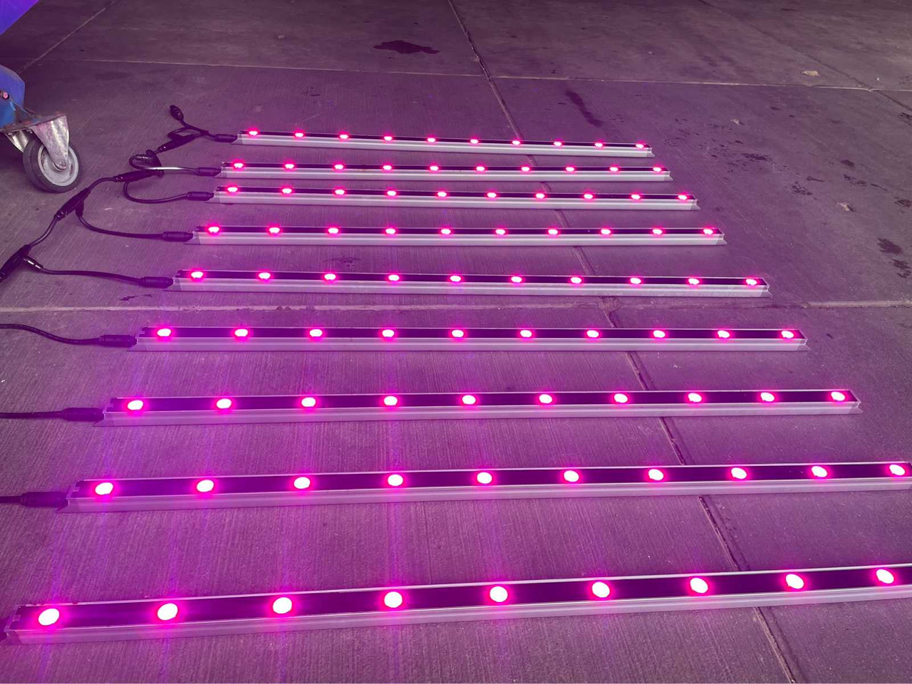 Philips GP LED production DR/B 150 LB - الآلات الزراعية: صورة 1 Philips GP LED production DR/B 150 LB - الآلات الزراعية: صورة 1