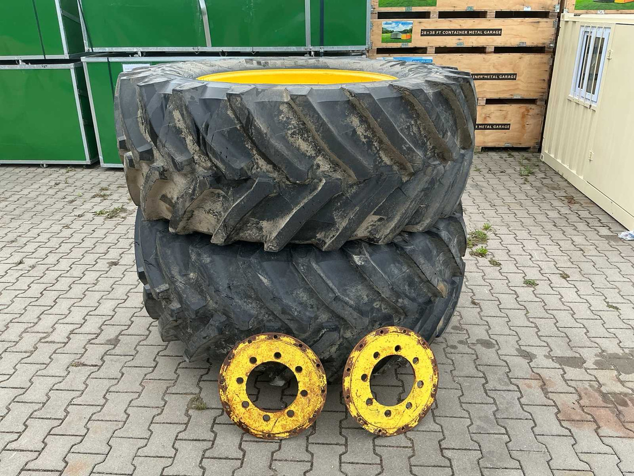 Pirelli TM800 - الإطارات والجنوط - جرار: صورة 1 Pirelli TM800 - الإطارات والجنوط - جرار: صورة 1