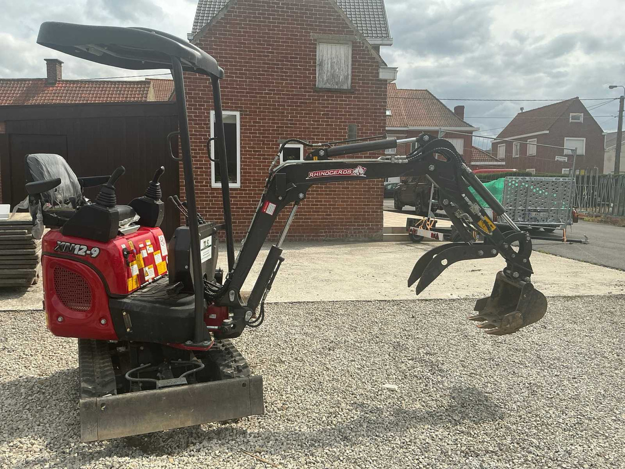 RHINOCEROS XN12-9 MINI EXCAVATOR + ACC. (35 HOURS) - حفارة مُصَّغرة: صورة 2 RHINOCEROS XN12-9 MINI EXCAVATOR + ACC. (35 HOURS) - حفارة مُصَّغرة: صورة 2