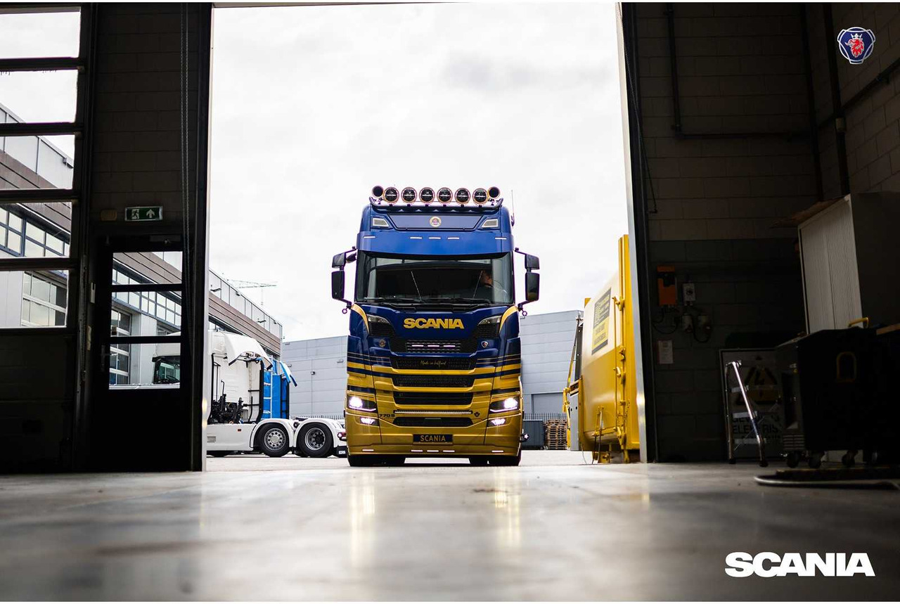 SCANIA 1 MILLION ZWOLLE - 770S 6X2 V8 – POWERED BY SCANIA - شاحنة: صورة 2 SCANIA 1 MILLION ZWOLLE - 770S 6X2 V8 – POWERED BY SCANIA - شاحنة: صورة 2