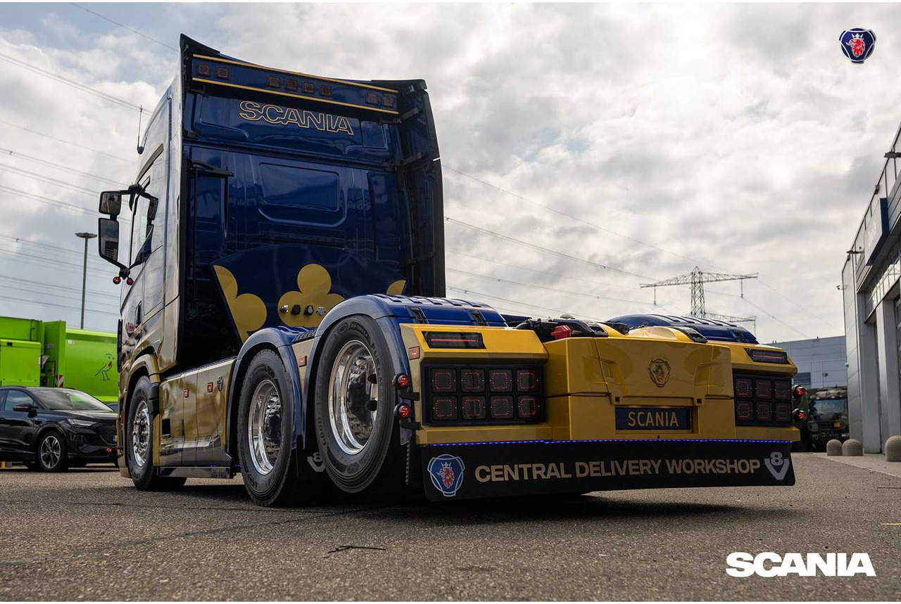 SCANIA 1 MILLION ZWOLLE - 770S 6X2 V8 – POWERED BY SCANIA - شاحنة: صورة 4 SCANIA 1 MILLION ZWOLLE - 770S 6X2 V8 – POWERED BY SCANIA - شاحنة: صورة 4