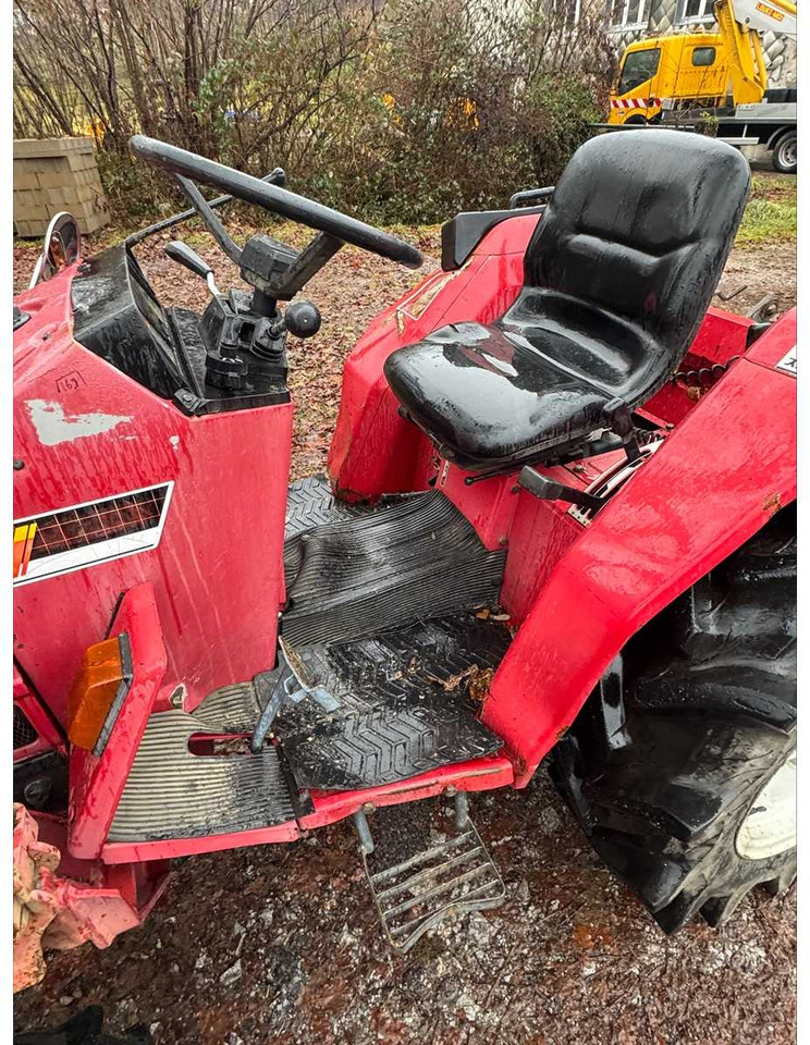 SHIBAURA - D23F - 4WD AGRICULTURAL TRACTOR - جرار: صورة 3 SHIBAURA - D23F - 4WD AGRICULTURAL TRACTOR - جرار: صورة 3