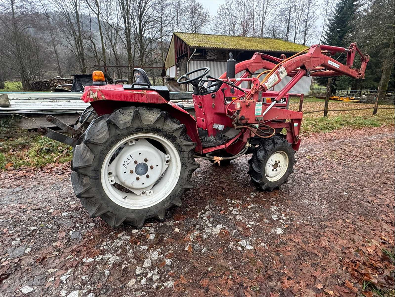SHIBAURA - D23F - 4WD AGRICULTURAL TRACTOR - جرار: صورة 1 SHIBAURA - D23F - 4WD AGRICULTURAL TRACTOR - جرار: صورة 1