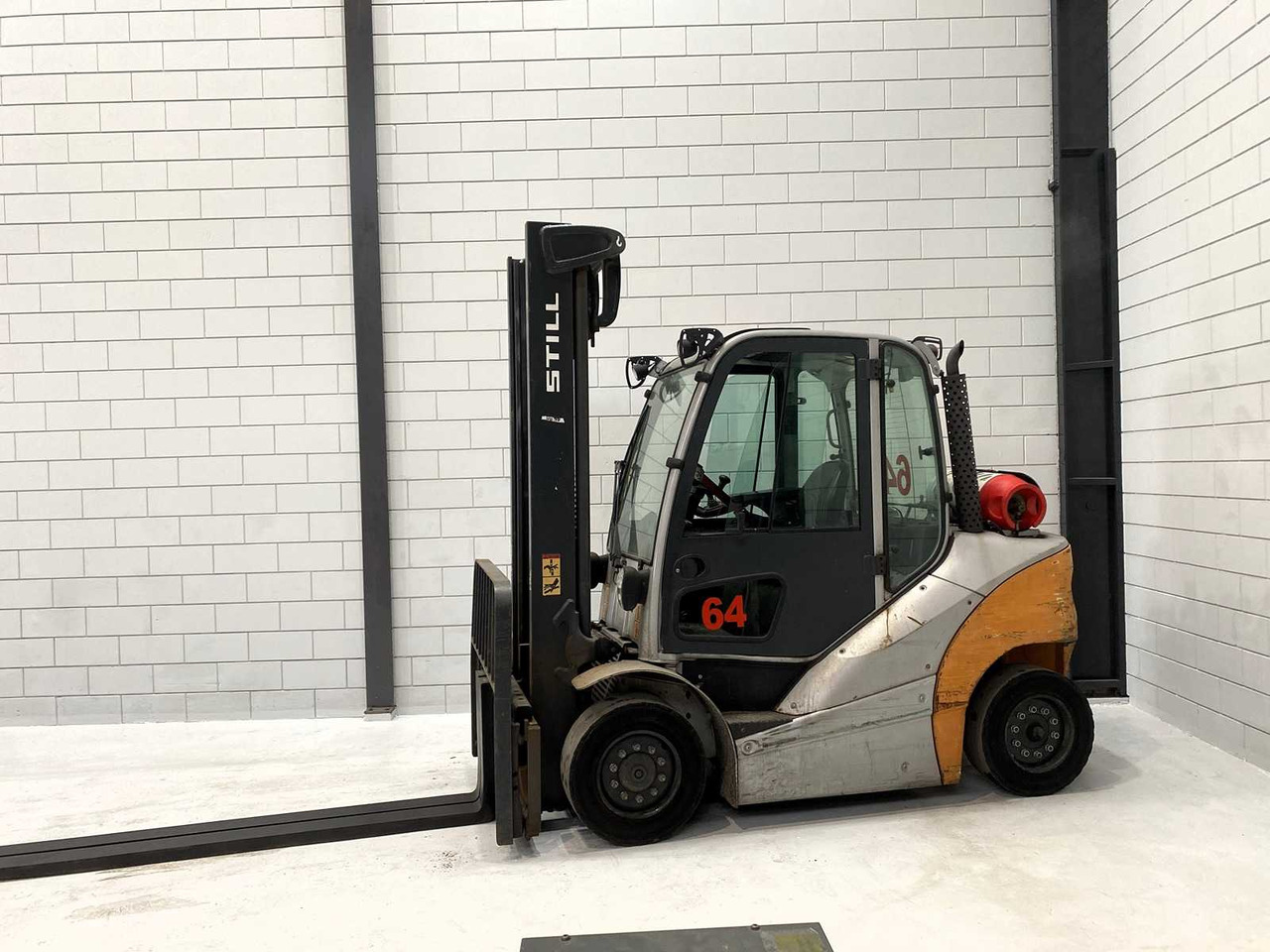 STILL - 2016 - RX 70-40 T - FORKLIFT - رافعة شوكية: صورة 2 STILL - 2016 - RX 70-40 T - FORKLIFT - رافعة شوكية: صورة 2