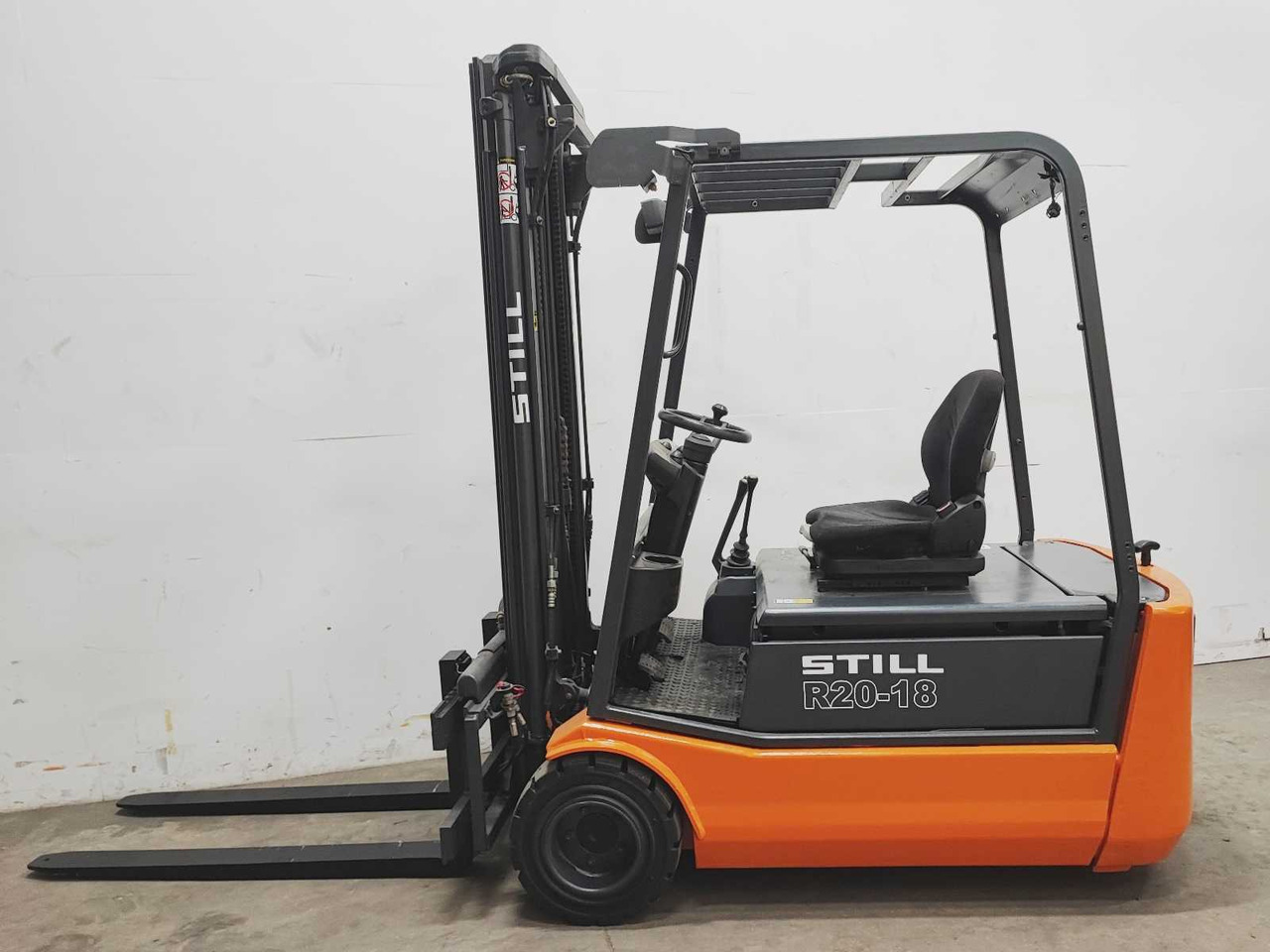 STILL - R20-18 - FORKLIFT TRUCK - 2004 - رافعة شوكية: صورة 4 STILL - R20-18 - FORKLIFT TRUCK - 2004 - رافعة شوكية: صورة 4