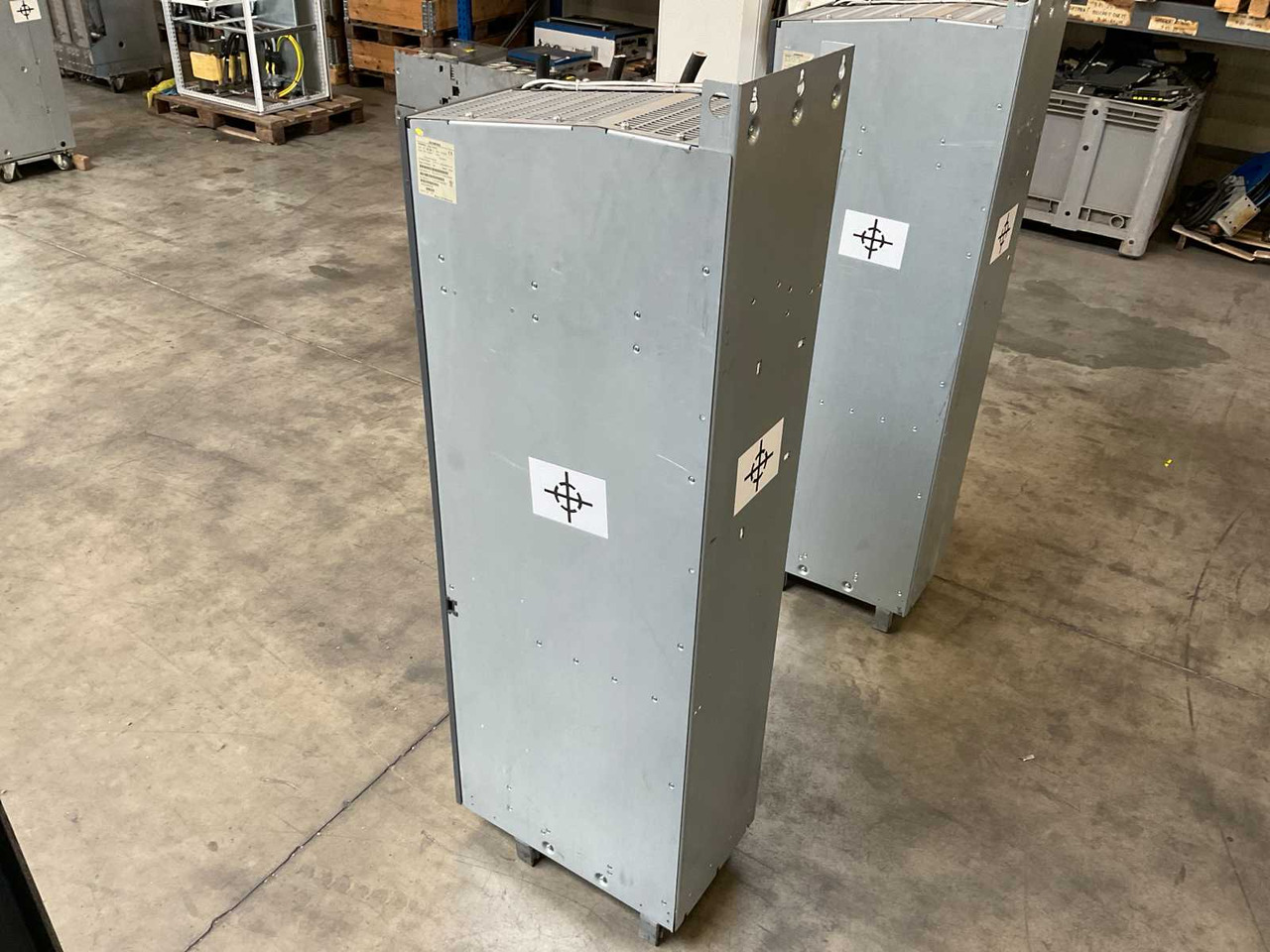 Siemens Sinamics 6SL3310-1TE33-8AA0 - معدات البناء: صورة 5 Siemens Sinamics 6SL3310-1TE33-8AA0 - معدات البناء: صورة 5