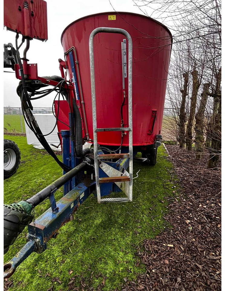 Siloking Duo 14 - عربة خلط الأعلاف: صورة 3 Siloking Duo 14 - عربة خلط الأعلاف: صورة 3