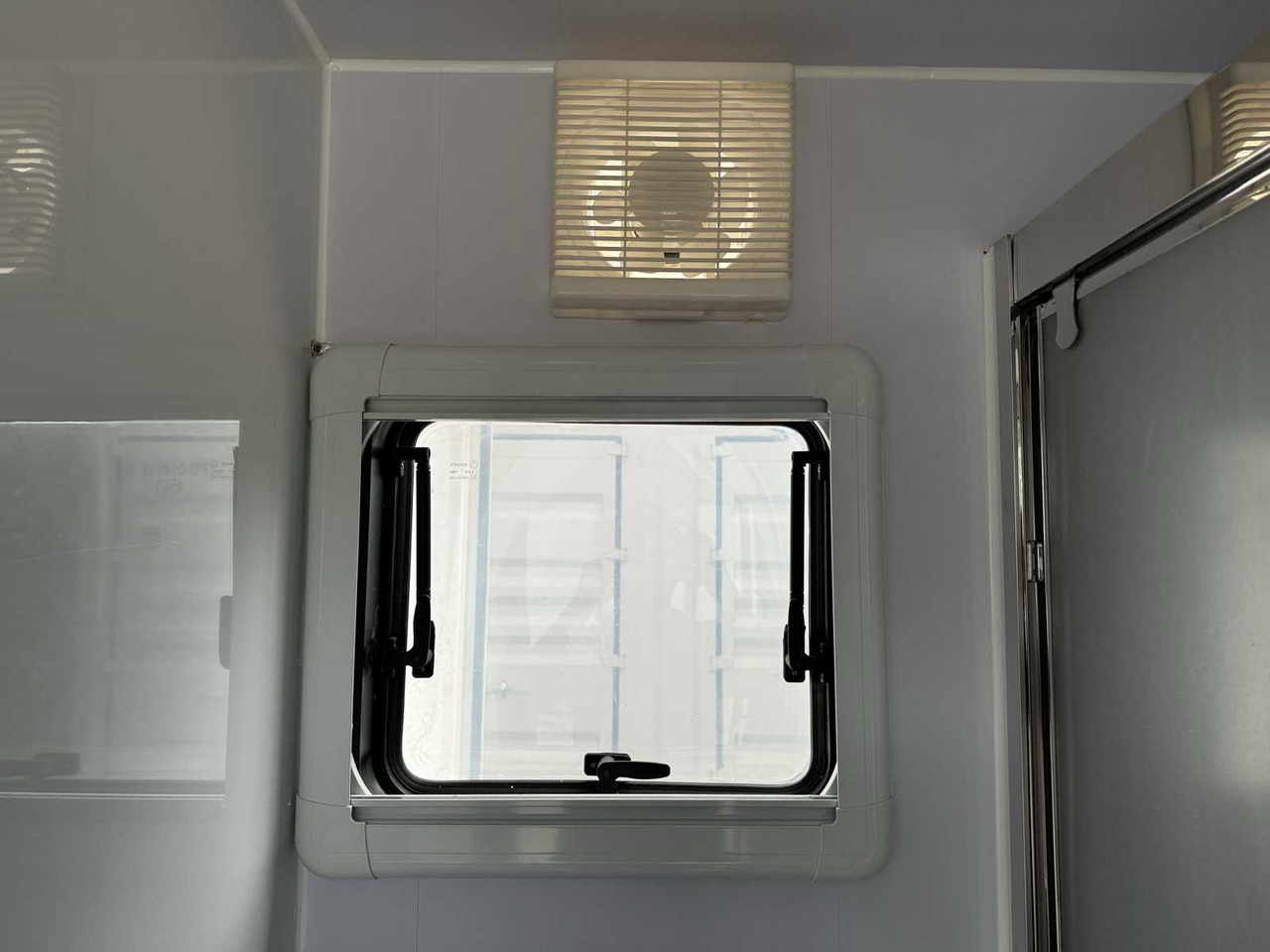 حاوية البناء Stahlworks Eco 6000 A: صورة 27