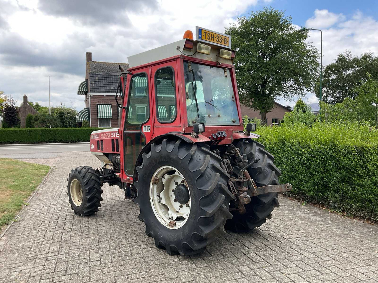 Steyr 8075 - جرار صغير: صورة 3 Steyr 8075 - جرار صغير: صورة 3