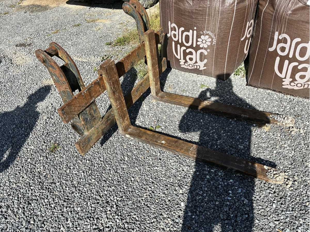 TEREX TL 80 SKID STEER LOADER WITH FORK APRON - اللودر المجنزر صغير: صورة 2 TEREX TL 80 SKID STEER LOADER WITH FORK APRON - اللودر المجنزر صغير: صورة 2