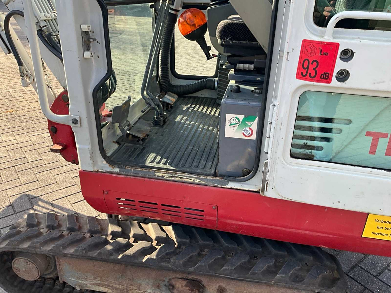 Takeuchi 2007 TAKEUCHI TB016 MINI EXCAVATOR - حفارة مُصَّغرة: صورة 5 Takeuchi 2007 TAKEUCHI TB016 MINI EXCAVATOR - حفارة مُصَّغرة: صورة 5
