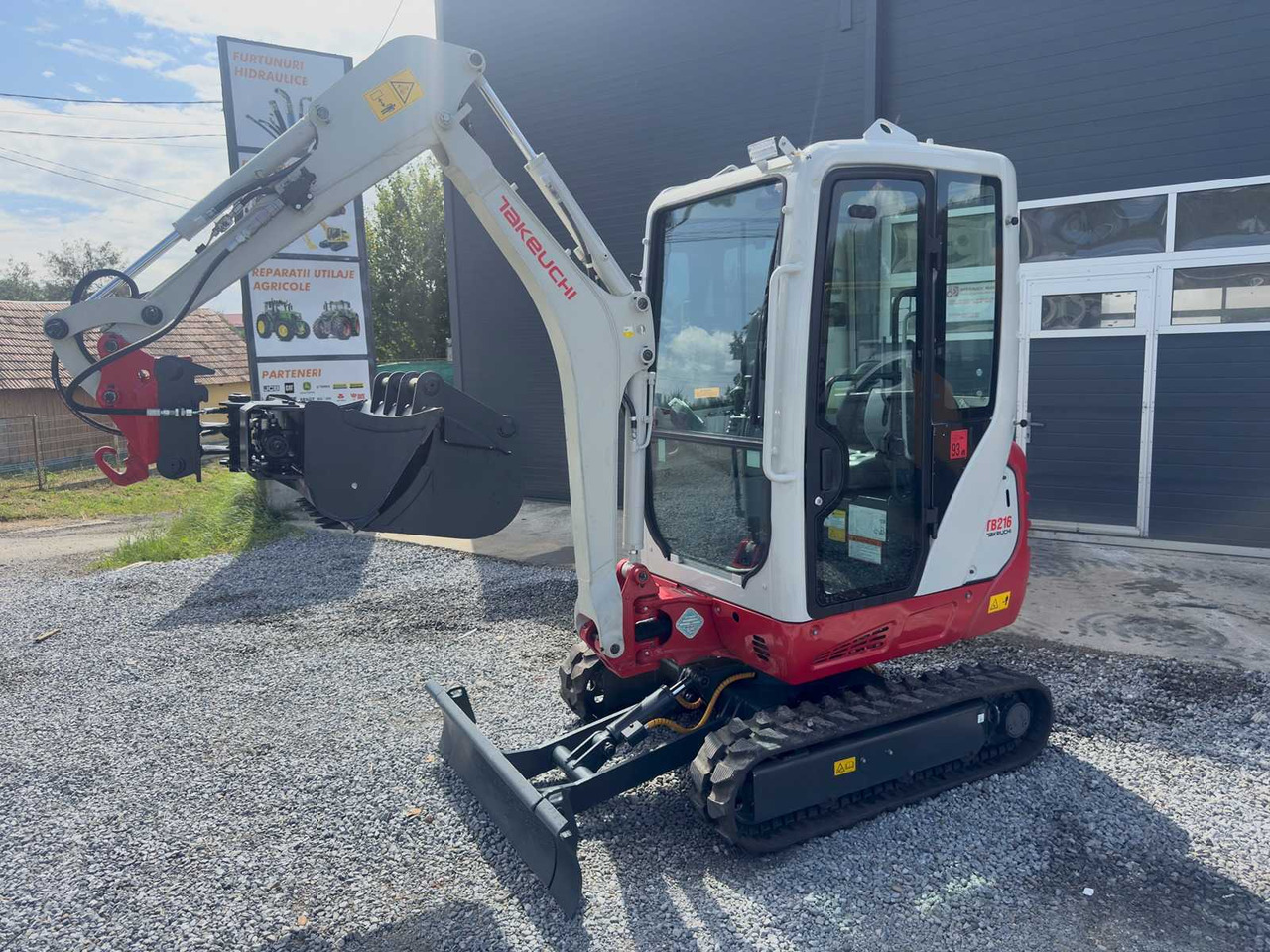 Takeuchi TB 216 - حفارة مُصَّغرة: صورة 1 Takeuchi TB 216 - حفارة مُصَّغرة: صورة 1