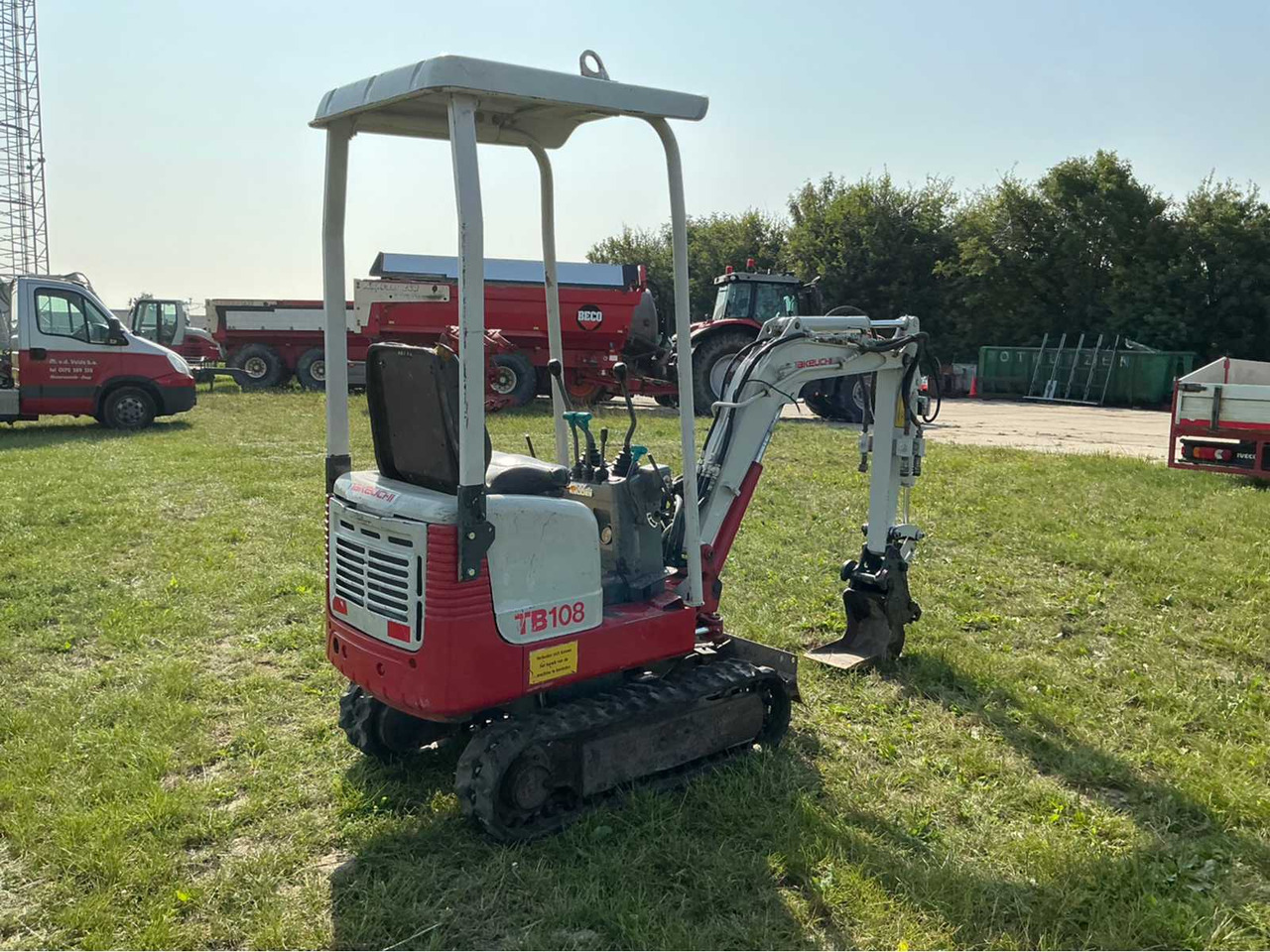 Takeuchi TB108 - حفار زحاف: صورة 5 Takeuchi TB108 - حفار زحاف: صورة 5