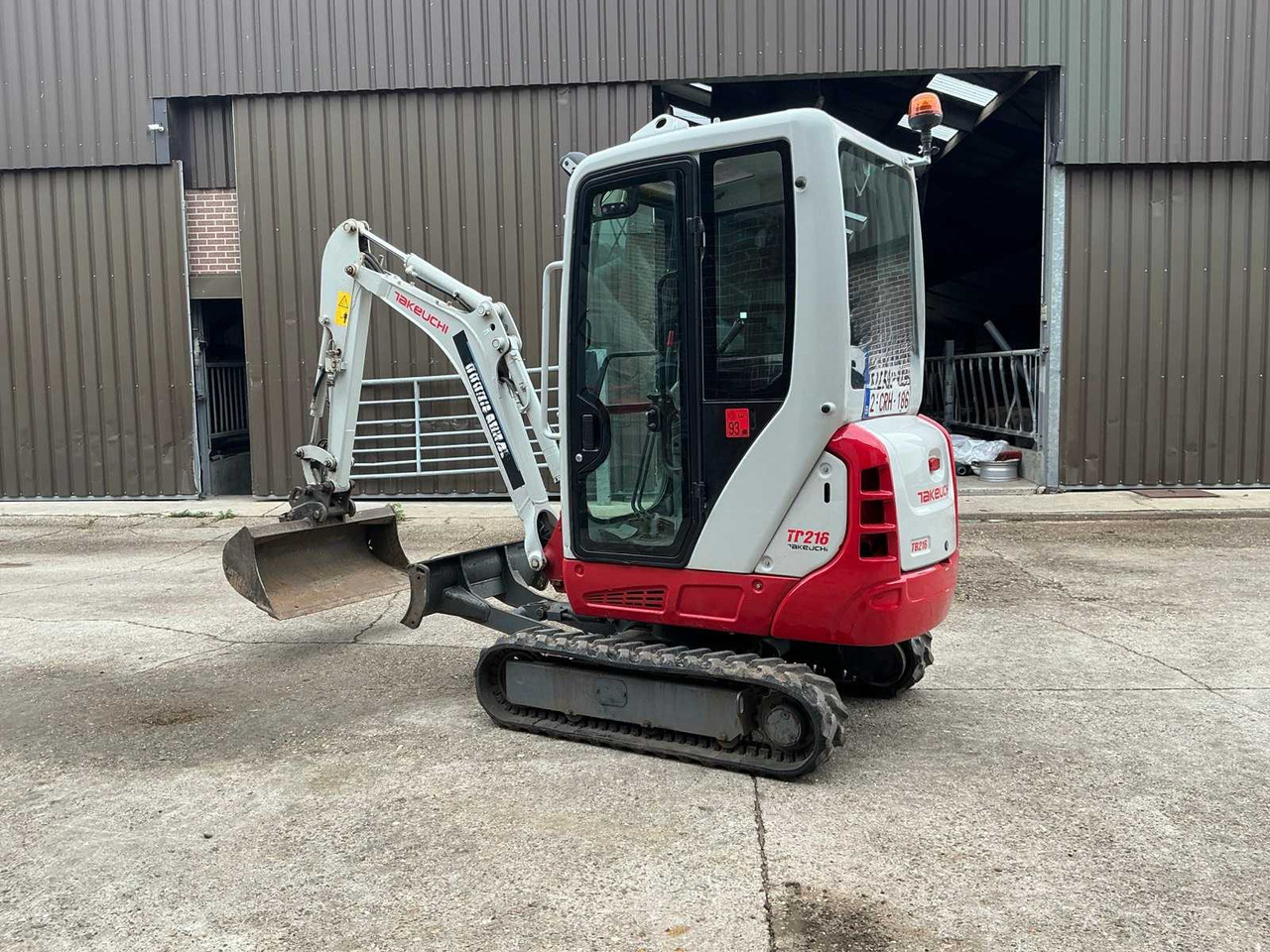 Takeuchi TB216 - حفارة مُصَّغرة: صورة 3 Takeuchi TB216 - حفارة مُصَّغرة: صورة 3