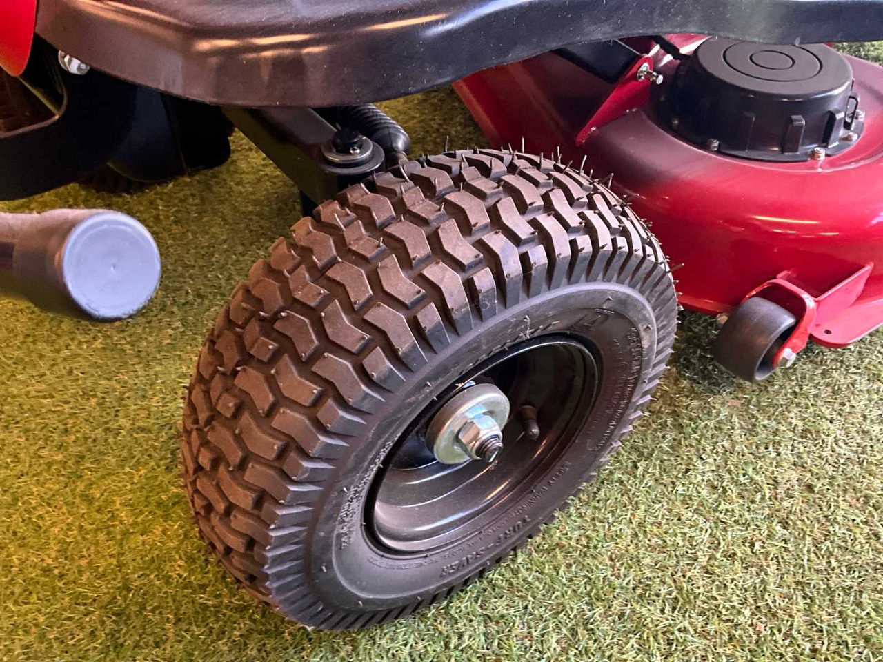 جزازة أعشاب الحدائق Toro ES3200DC: صورة 16 جزازة أعشاب الحدائق Toro ES3200DC: صورة 16