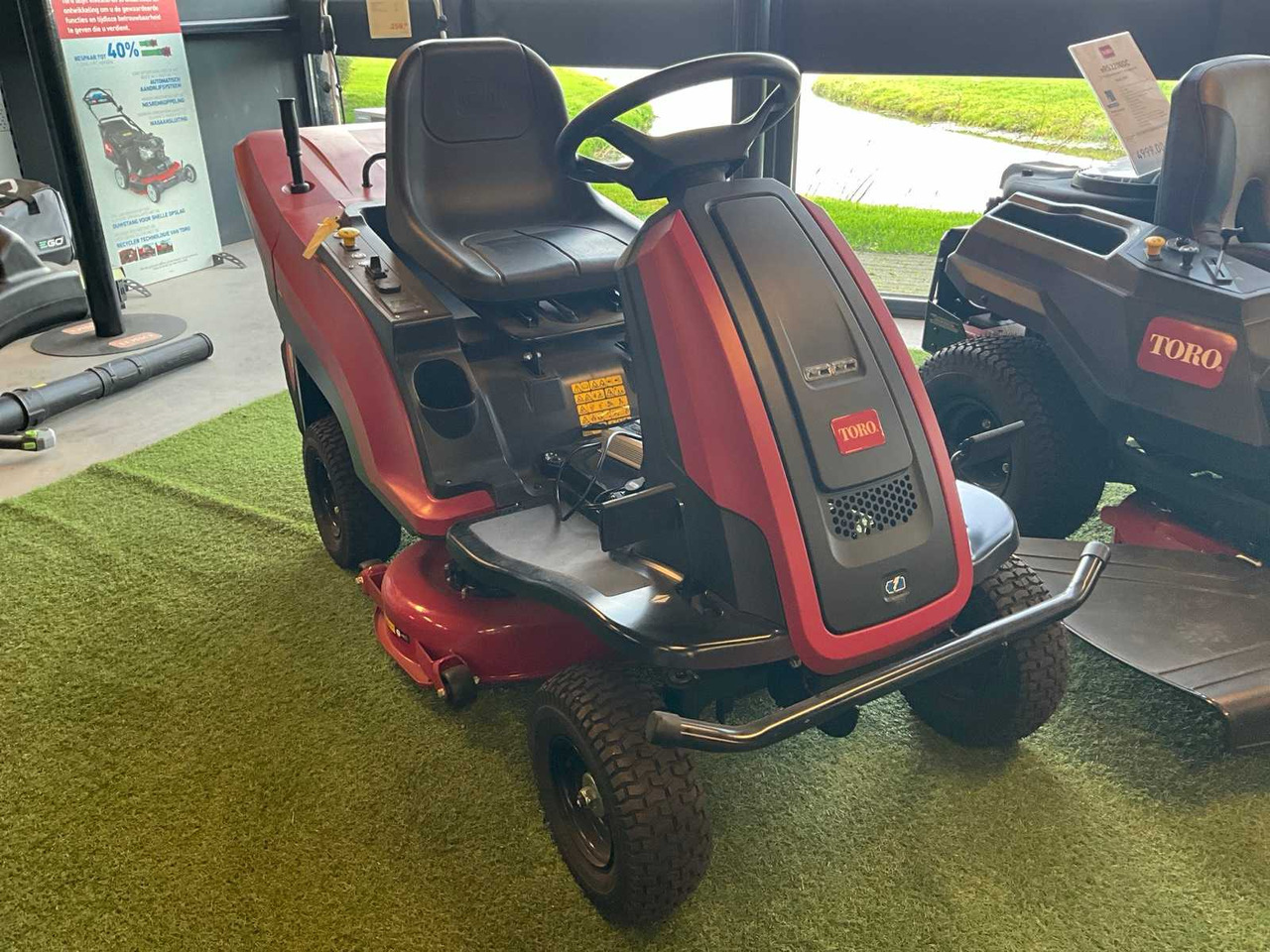 Toro ES3200DC - جزازة أعشاب الحدائق: صورة 3 Toro ES3200DC - جزازة أعشاب الحدائق: صورة 3