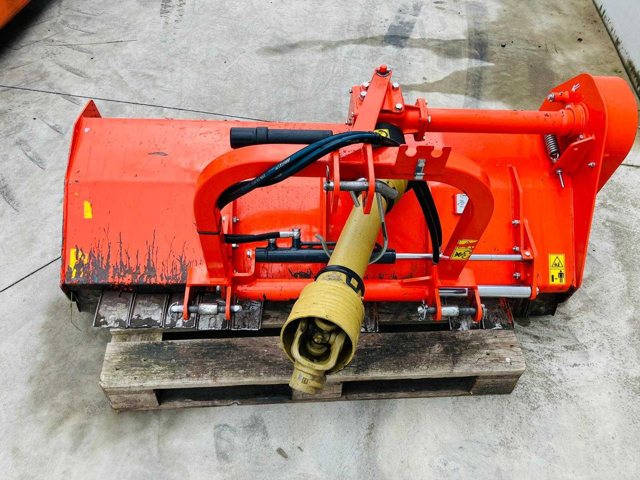Trinciatutto TMX 155 - التقطيع جزازة/ ماكينات قطع الحشائش: صورة 4 Trinciatutto TMX 155 - التقطيع جزازة/ ماكينات قطع الحشائش: صورة 4
