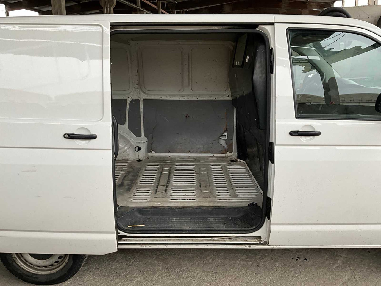 شاحنة التوصيل VOLKSWAGEN TRANSPORTER VANS: صورة 18
