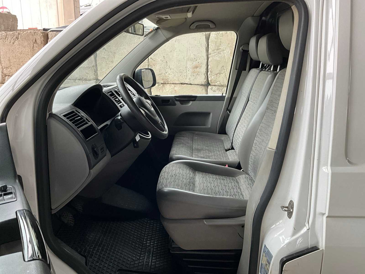 شاحنة التوصيل VOLKSWAGEN TRANSPORTER VANS: صورة 7