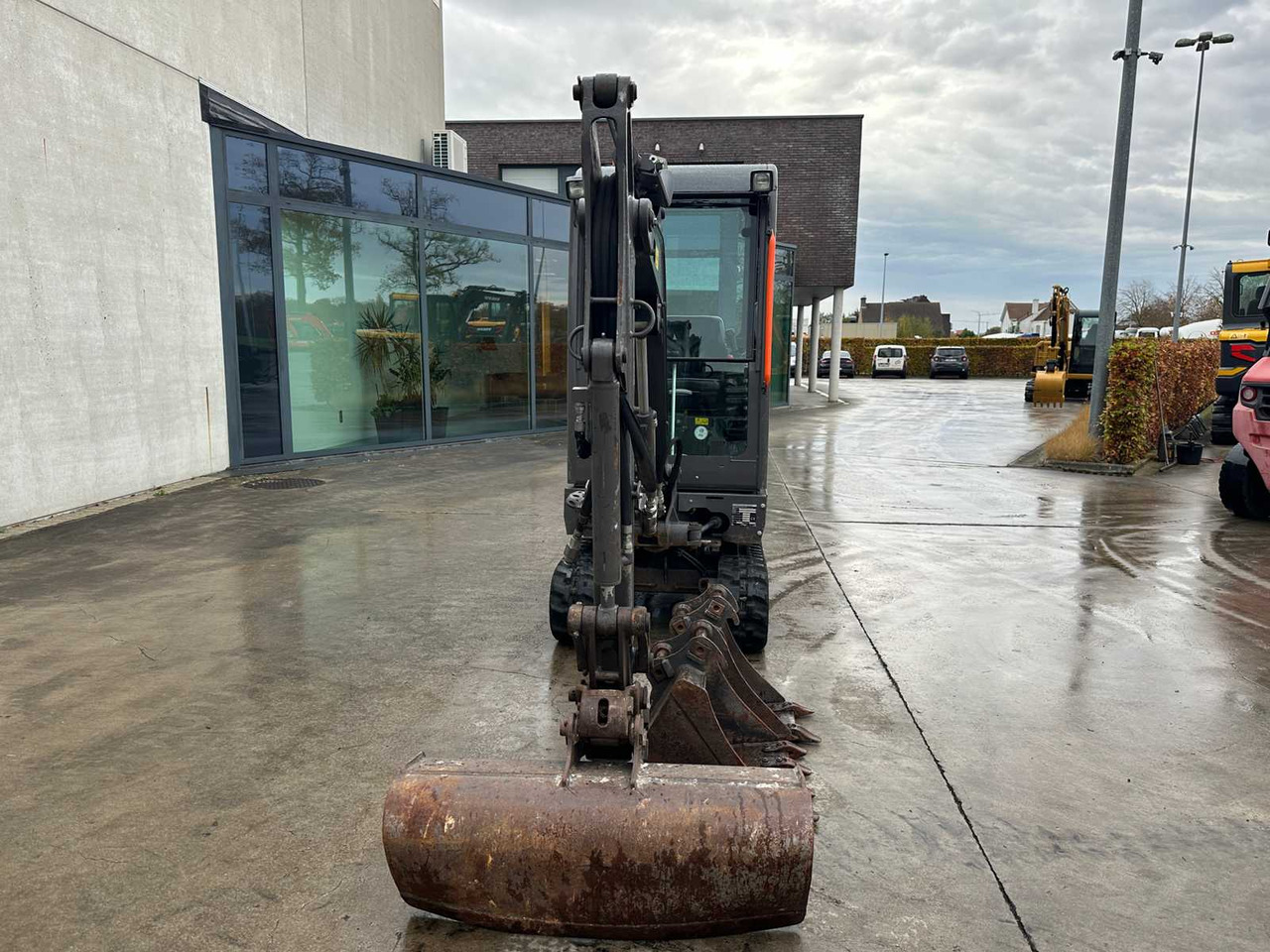 VOLVO - 2020 - EC20E - MINI EXCAVATOR - حفارة مُصَّغرة: صورة 2 VOLVO - 2020 - EC20E - MINI EXCAVATOR - حفارة مُصَّغرة: صورة 2