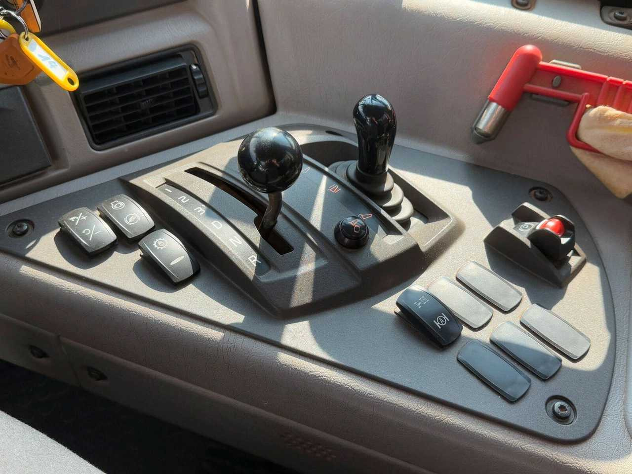 VOLVO - 2021 - A25G - DUMPER - شاحنة قلابة صغيرة: صورة 4 VOLVO - 2021 - A25G - DUMPER - شاحنة قلابة صغيرة: صورة 4