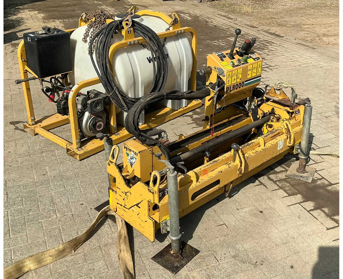 Vermeer PL8000 - آلة حفر موجهة: صورة 1 Vermeer PL8000 - آلة حفر موجهة: صورة 1