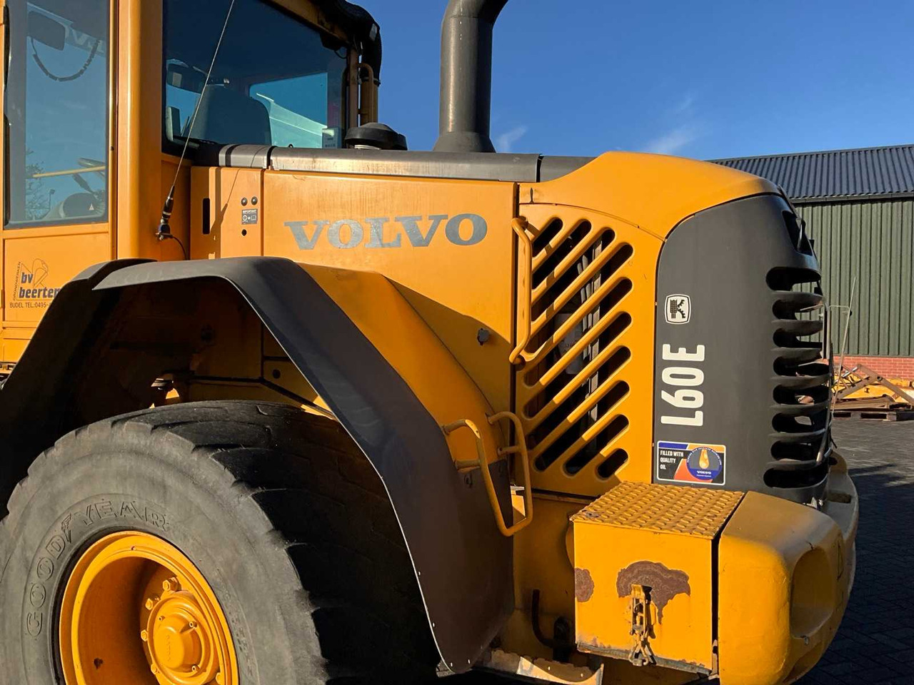 Volvo 2005 VOLVO L60E SHOVEL - اللودر بعجل: صورة 5 Volvo 2005 VOLVO L60E SHOVEL - اللودر بعجل: صورة 5