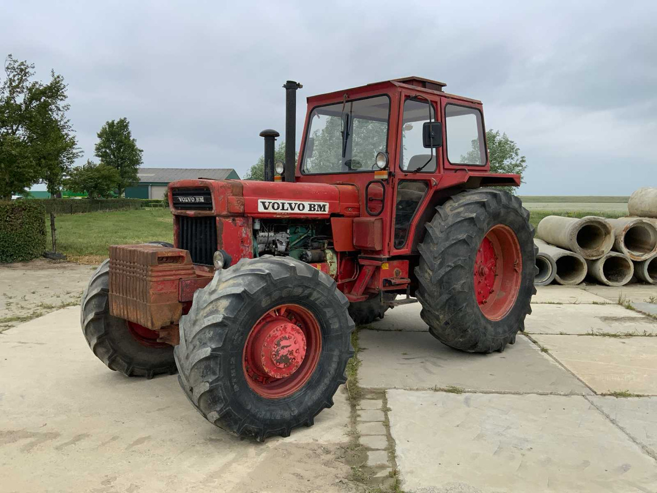 Volvo BM T 814 C - جرار: صورة 1 Volvo BM T 814 C - جرار: صورة 1