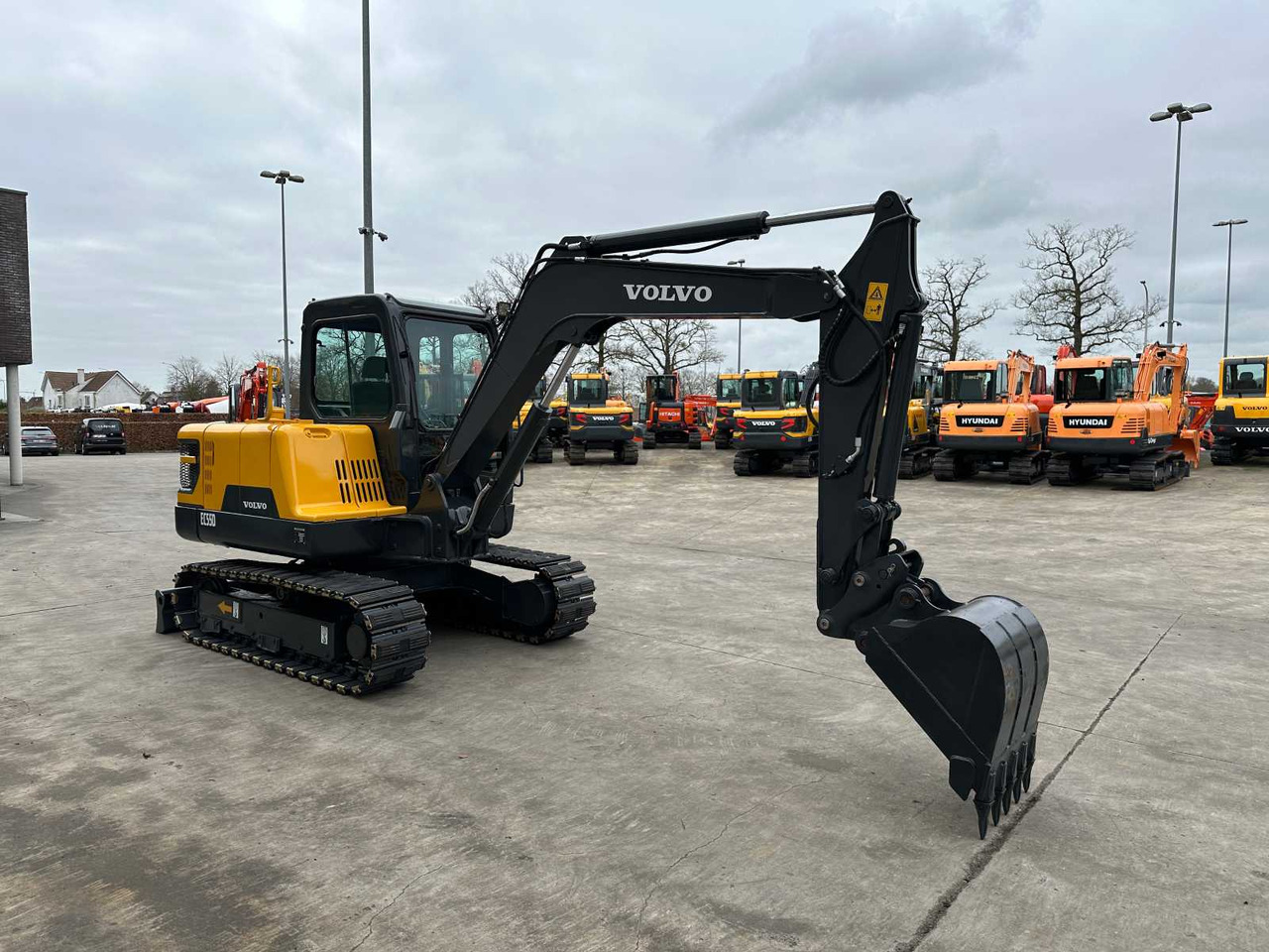 Volvo EC55D - حفار زحاف: صورة 3 Volvo EC55D - حفار زحاف: صورة 3