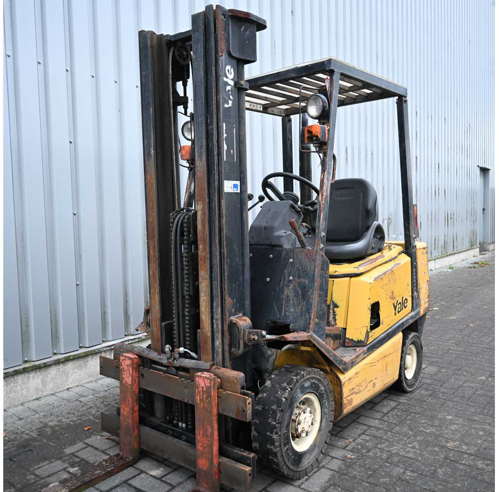 YALE - 1991 - GDP20 - FORKLIFT TRUCK - رافعة شوكية: صورة 2 YALE - 1991 - GDP20 - FORKLIFT TRUCK - رافعة شوكية: صورة 2
