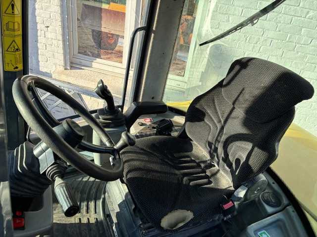 اللودر بعجل YANMAR V 80 COMPACT WHEEL LOADER 0.8 M³: صورة 9