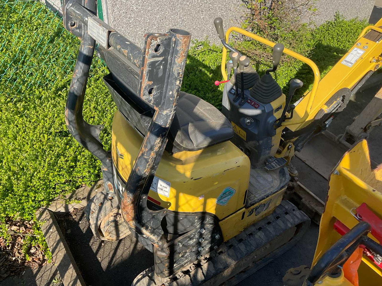 Yanmar SV08-1A - حفارة مُصَّغرة: صورة 5 Yanmar SV08-1A - حفارة مُصَّغرة: صورة 5
