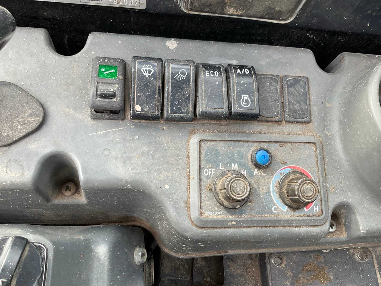 حفار زحاف Yanmar ViO50: صورة 27
