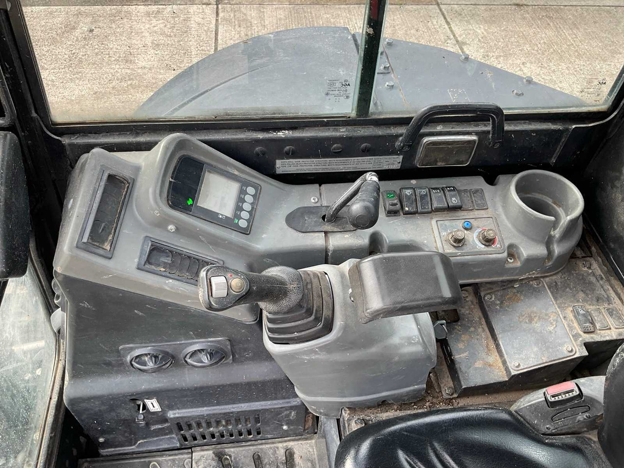 حفار زحاف Yanmar ViO50: صورة 25