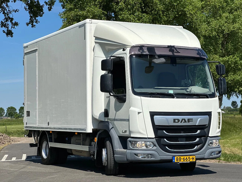 DAF LF 230 LF230.12 EURO6. 61797km!! 440x244x228 Bakwagen met Laadklep. - شاحنة مقفلة: صورة 2 DAF LF 230 LF230.12 EURO6. 61797km!! 440x244x228 Bakwagen met Laadklep. - شاحنة مقفلة: صورة 2
