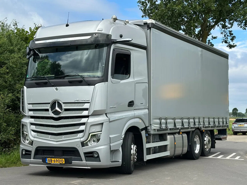 Mercedes-Benz Actros ACTROS 2545LL EURO6. 2021. Schuifzeil Bakwagen met Laadklep. - شاحنة ستارة: صورة 1 Mercedes-Benz Actros ACTROS 2545LL EURO6. 2021. Schuifzeil Bakwagen met Laadklep. - شاحنة ستارة: صورة 1
