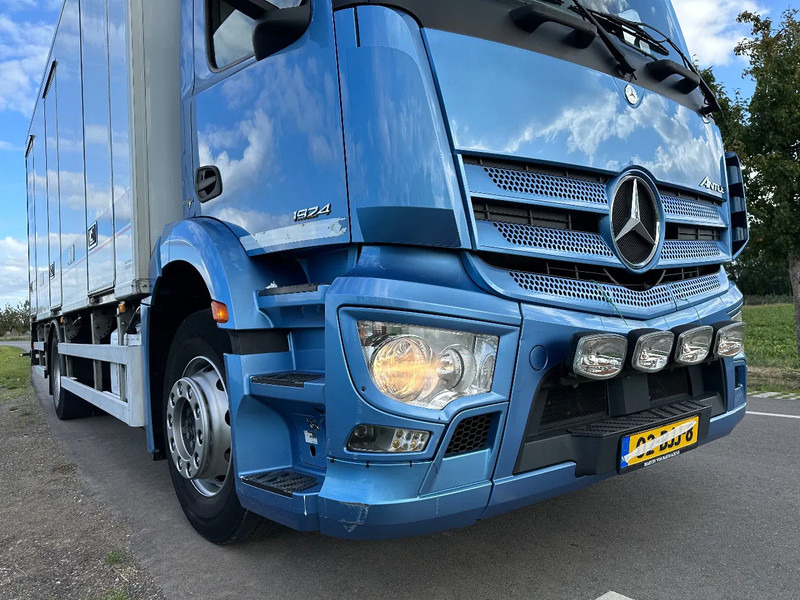 Mercedes-Benz Antos ANTOS 1924L EURO6. 2017. Geisoleerde opbouw 610x244x238 - شاحنة الفريزر: صورة 2 Mercedes-Benz Antos ANTOS 1924L EURO6. 2017. Geisoleerde opbouw 610x244x238 - شاحنة الفريزر: صورة 2